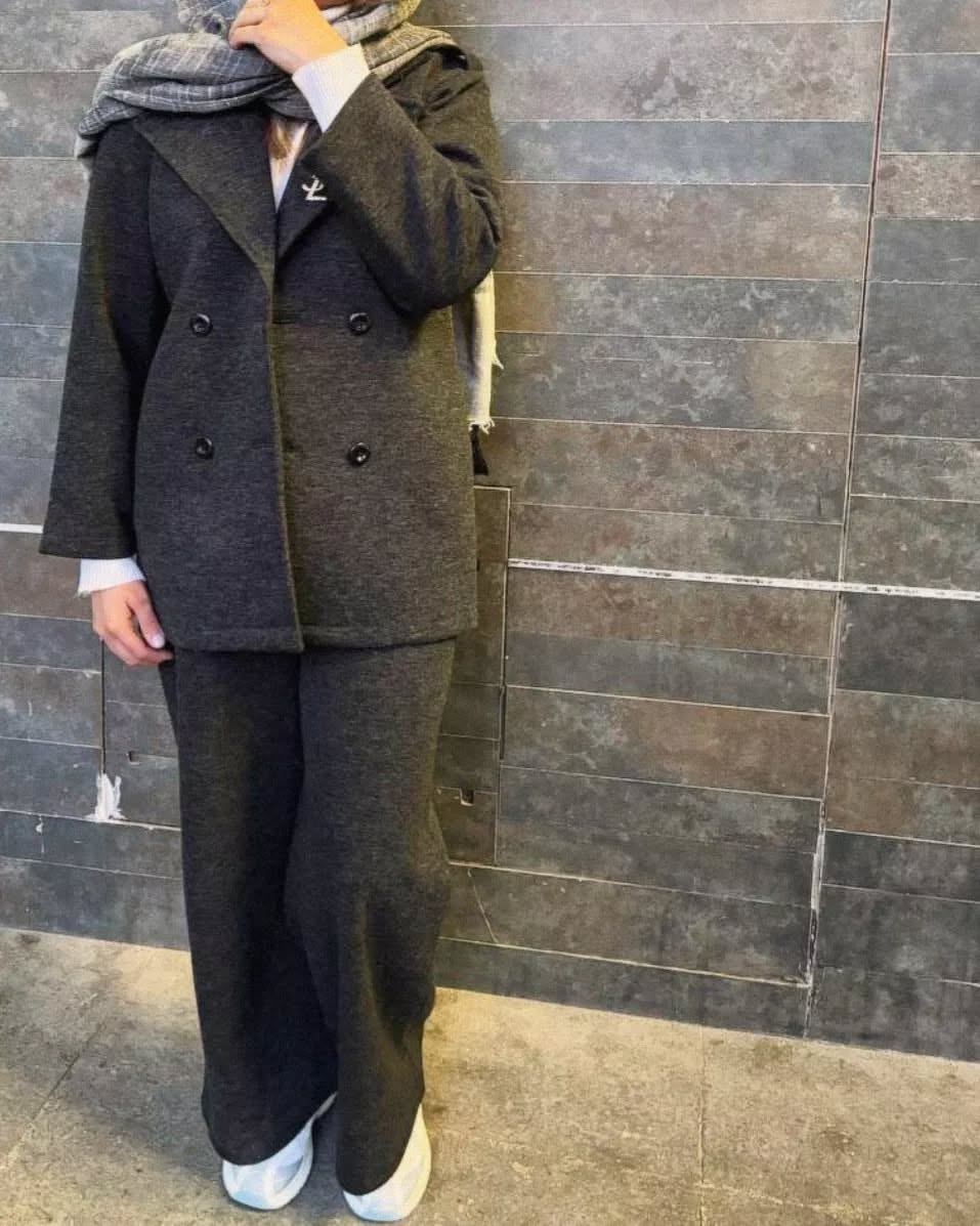 ست کت و شلوار دلوکس